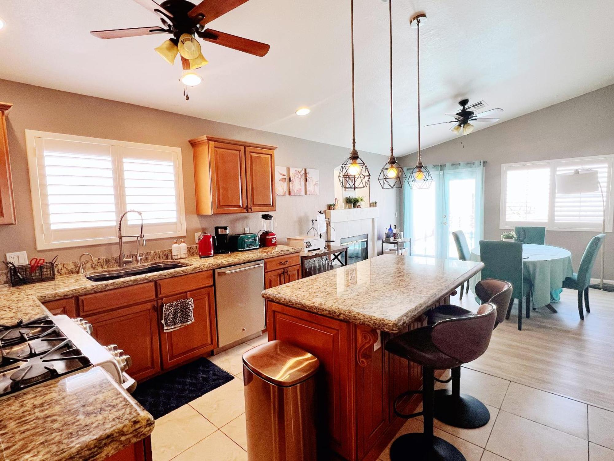 Amazing Heated Pool And Private Hot Tub 3Br In Heart Of Lv Βίλα Λας Βέγκας Εξωτερικό φωτογραφία